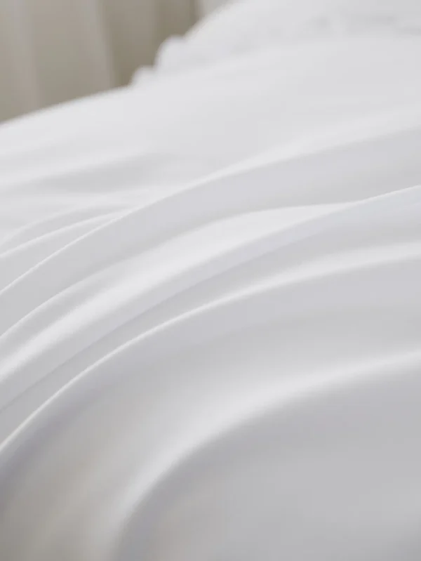 H362d1a1b704b4270a1e9ced76447334du-1.webp Ultra Soft White Duvet Cover
